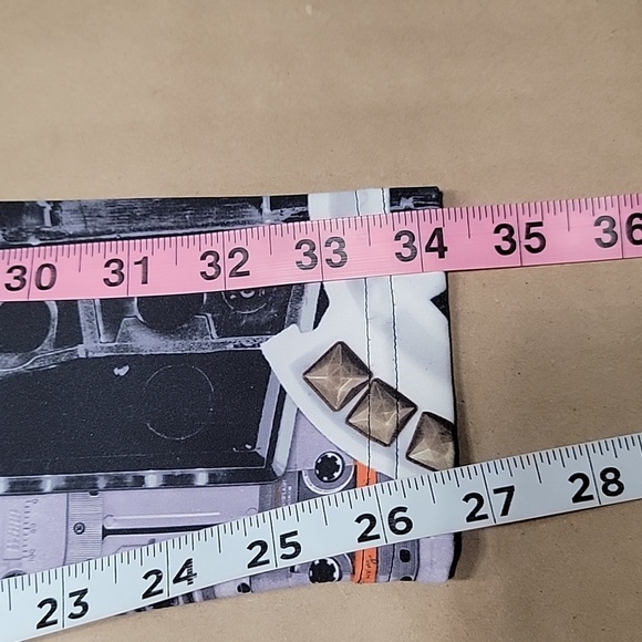 Reebok Speedwick Size S Cassette Tape Pattern Leggings, Gently Used Condition - Picture 11 of 15